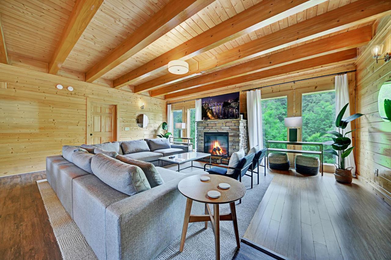 Вилла Gorgeous Large Mountain View Cabin W Hot Tub, Free Wifi, Games Севьервилл Экстерьер фото