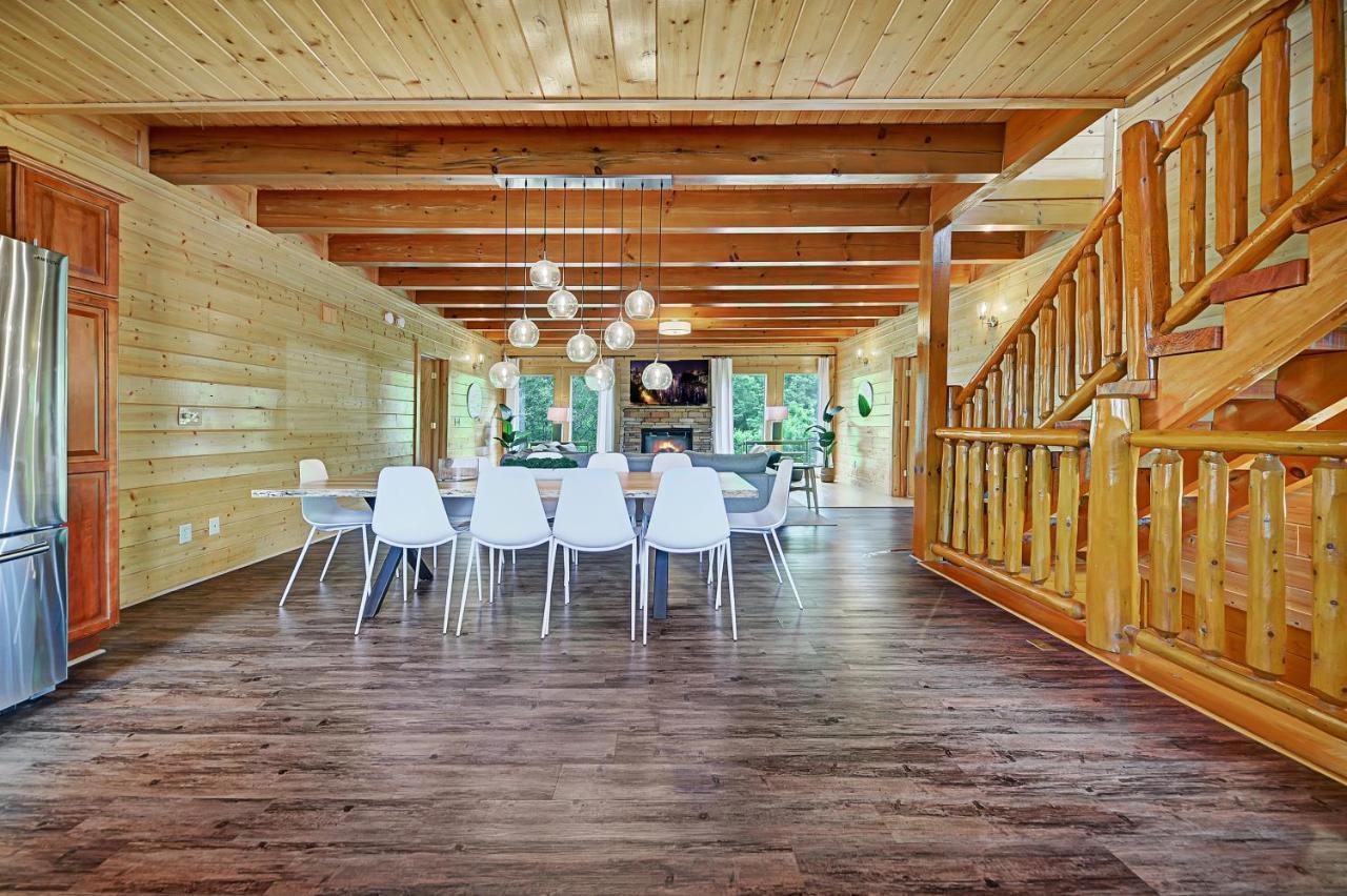 Вилла Gorgeous Large Mountain View Cabin W Hot Tub, Free Wifi, Games Севьервилл Экстерьер фото