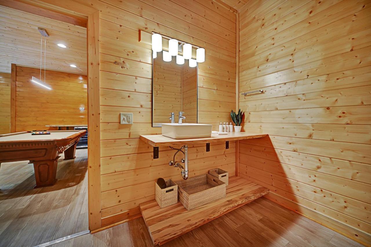 Вилла Gorgeous Large Mountain View Cabin W Hot Tub, Free Wifi, Games Севьервилл Экстерьер фото