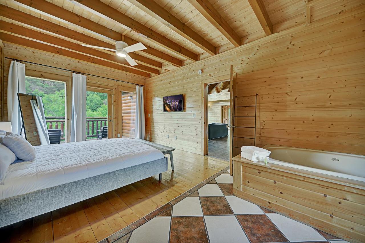 Вилла Gorgeous Large Mountain View Cabin W Hot Tub, Free Wifi, Games Севьервилл Экстерьер фото
