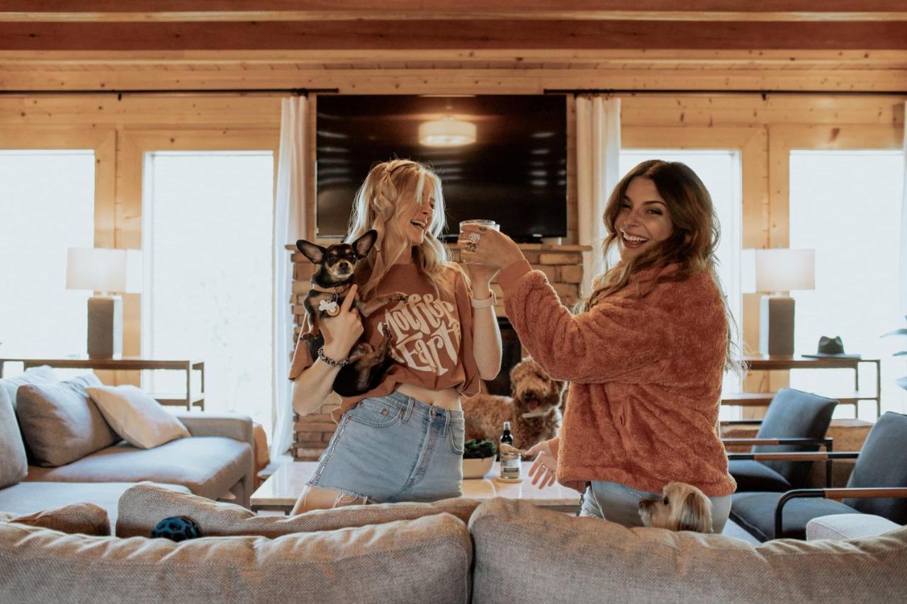 Вилла Gorgeous Large Mountain View Cabin W Hot Tub, Free Wifi, Games Севьервилл Экстерьер фото